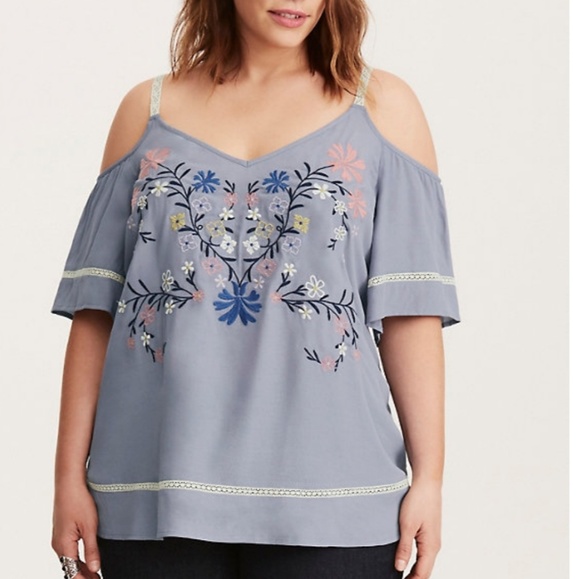 torrid Tops - 🧡🧡EMBROIDERED LACE INSET COLD SHOULDER TOP